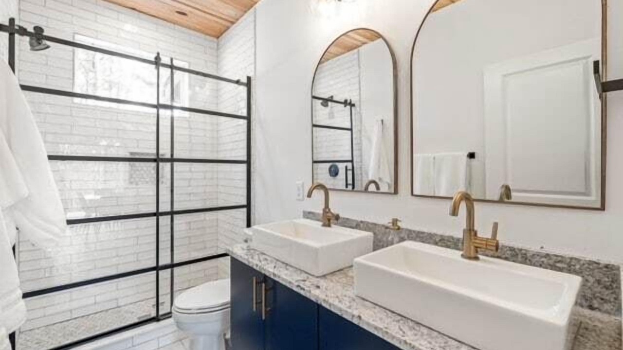 Photo of Bathroom in Lake Lure