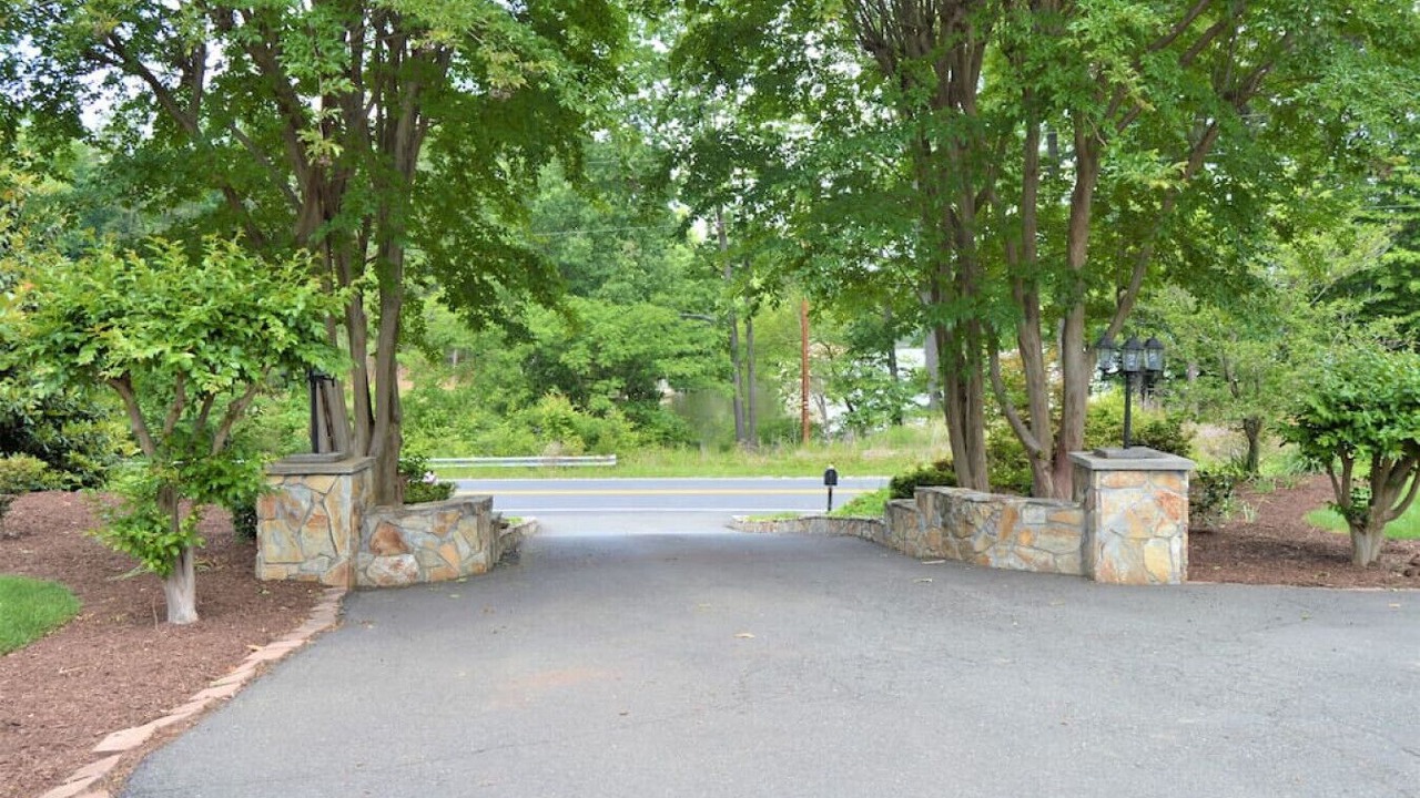 Photo of Outdoor in Leasburg