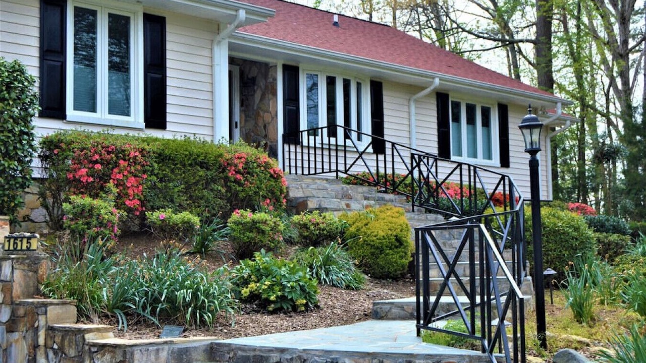 Photo of Outdoor in Leasburg