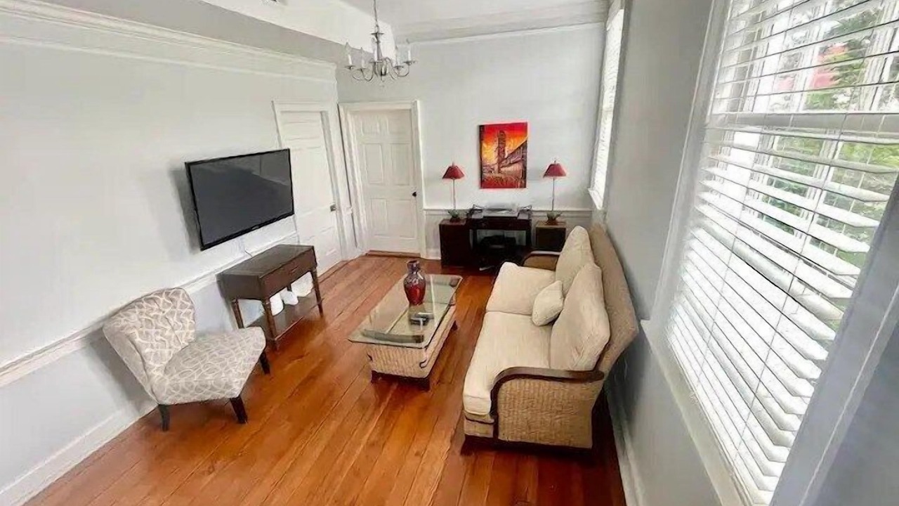 Photo of Livingroom in Wilmington Historic District