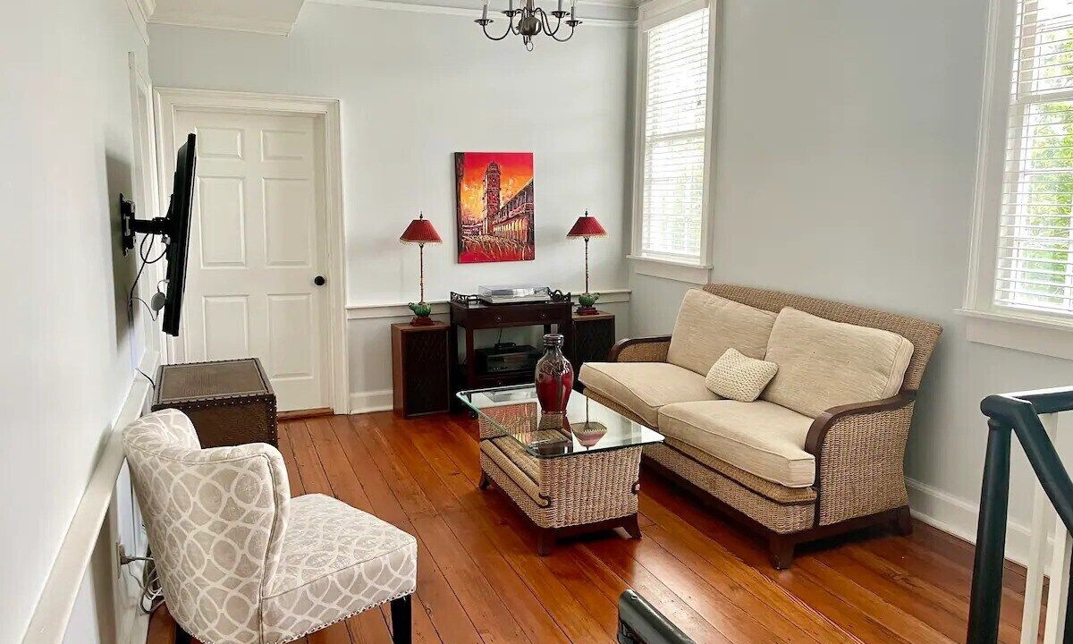 Photo of Livingroom in Wilmington Historic District