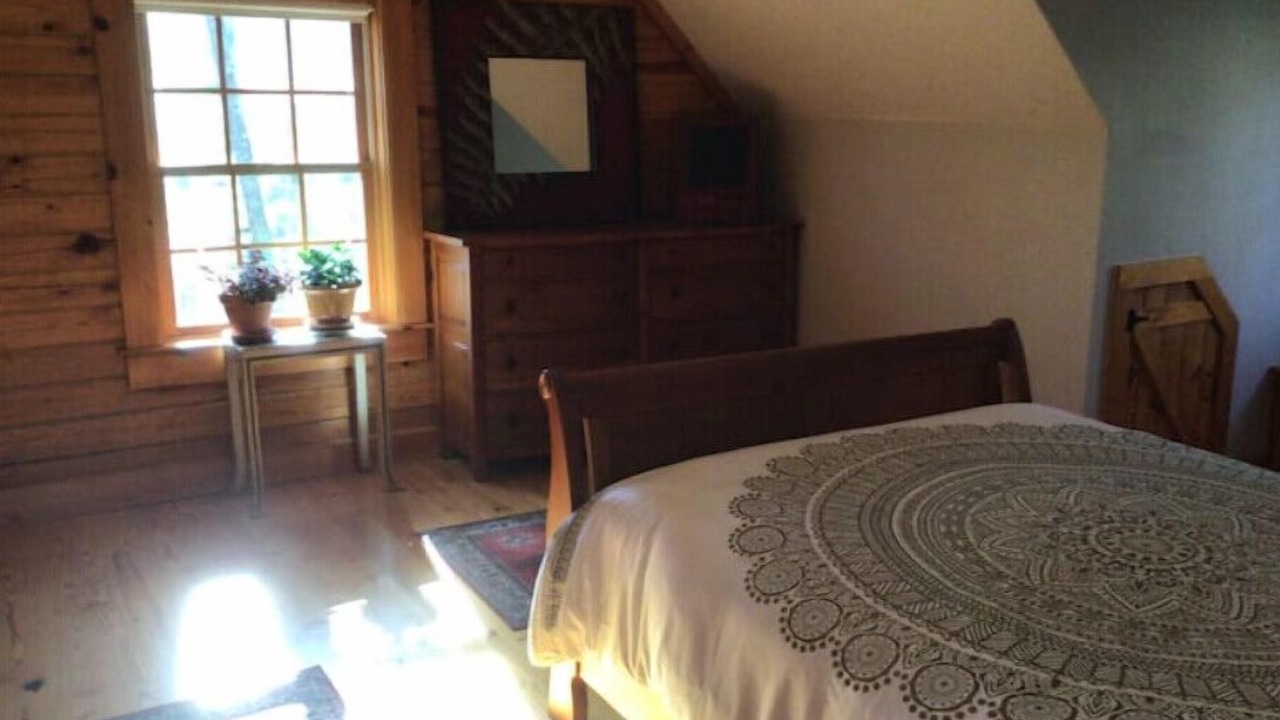 Photo of Bedroom in Saluda