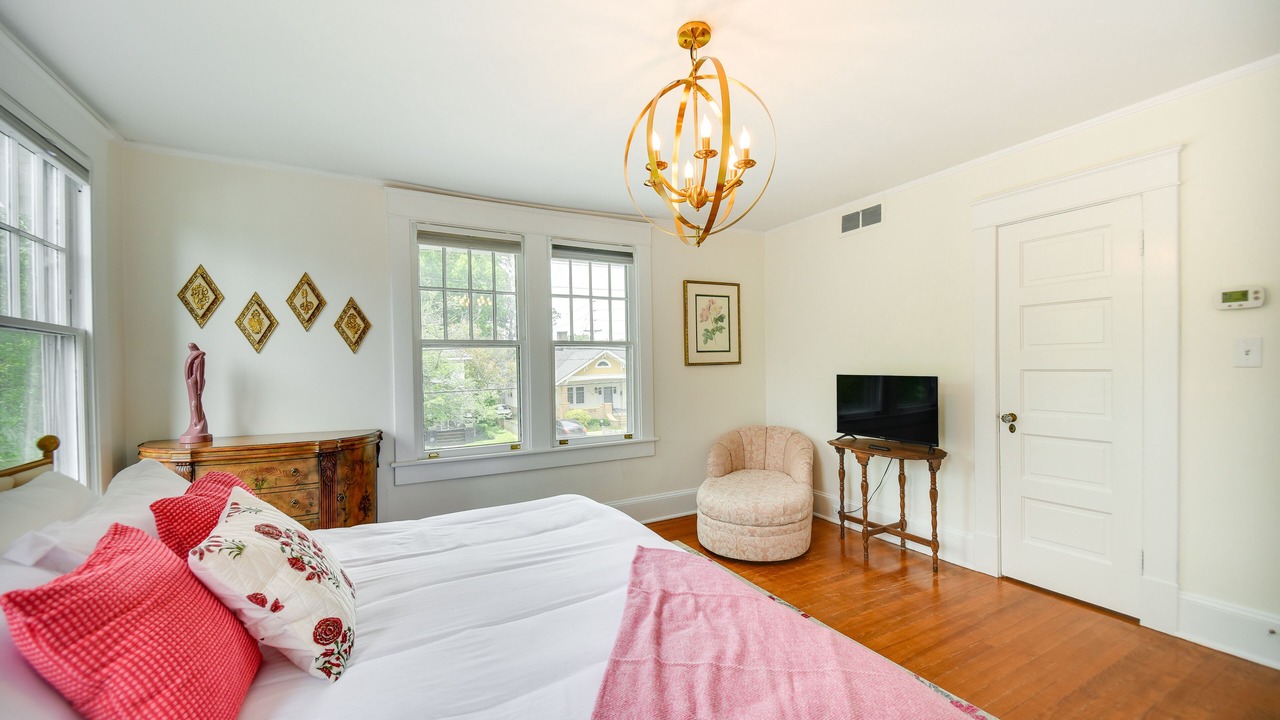 Photo of Bedroom in Elizabeth City