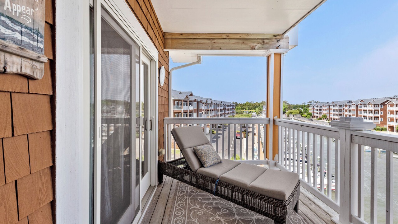 Photo of Patio Balcony in Manteo