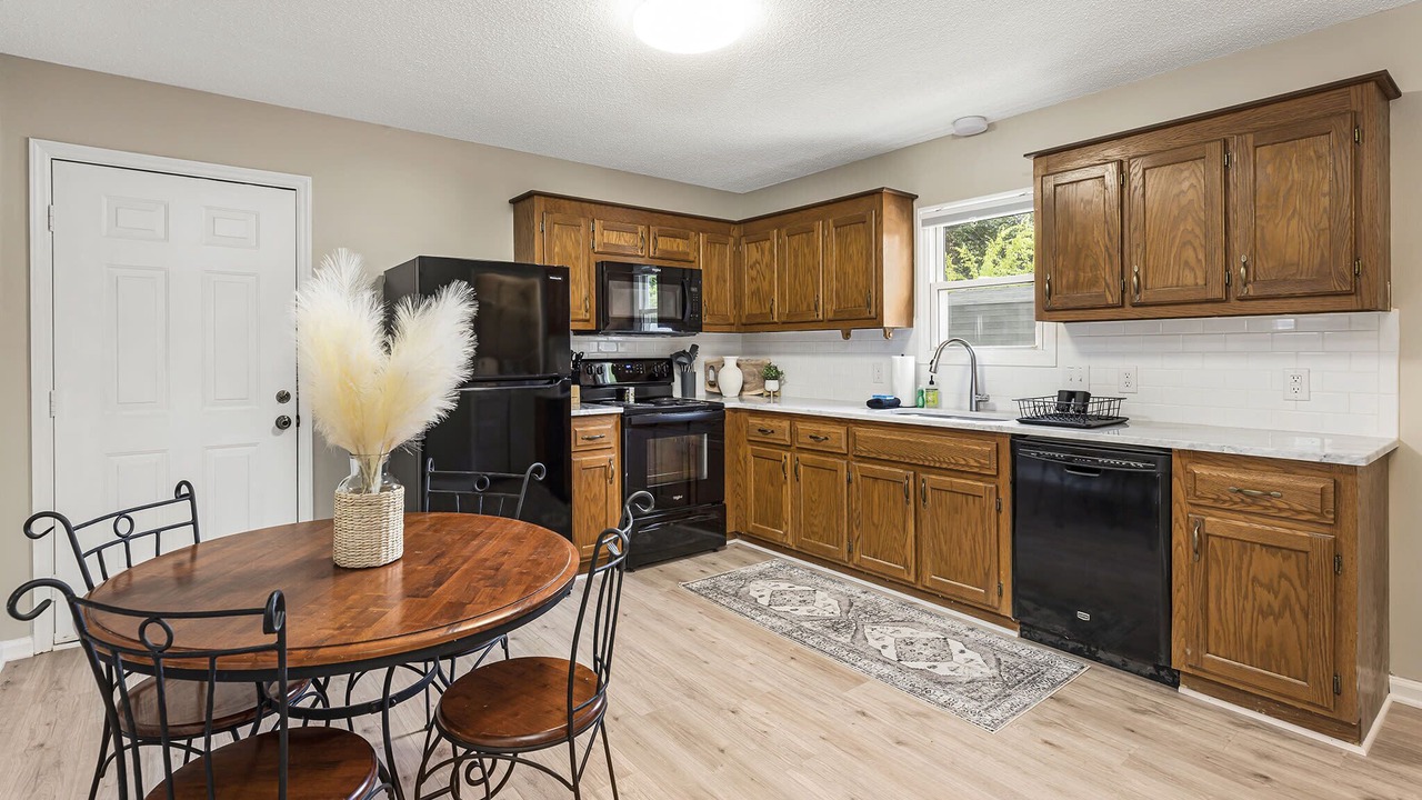 Photo of Kitchen in Belmont Historic District
