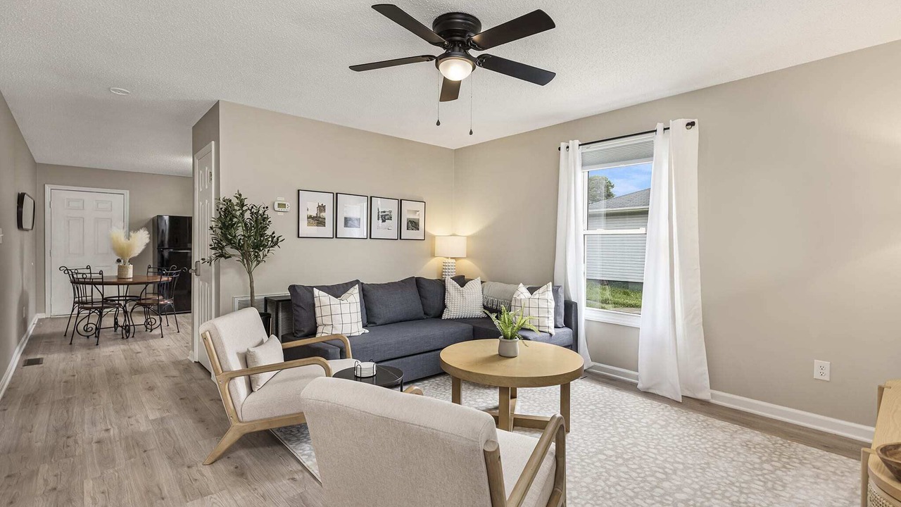 Photo of Livingroom in Belmont Historic District