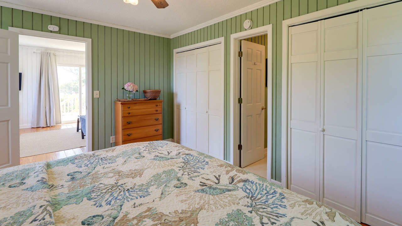 Photo of Bedroom in Marshallberg