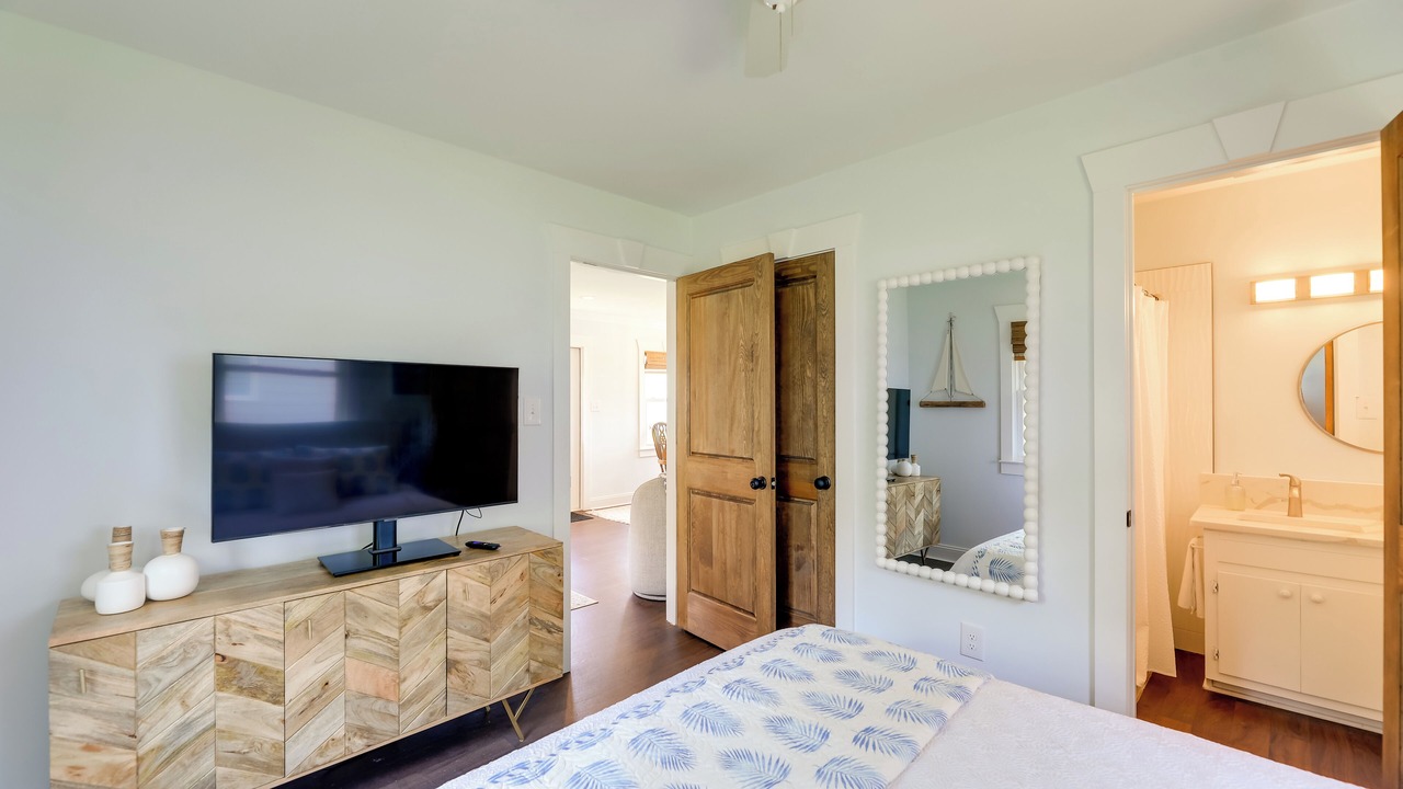 Photo of Bedroom in Morehead City