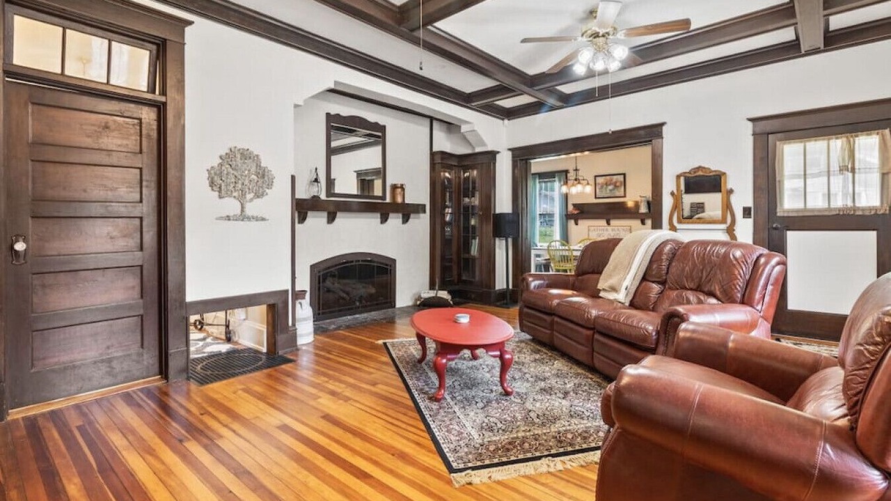 Photo of Livingroom in Hickory
