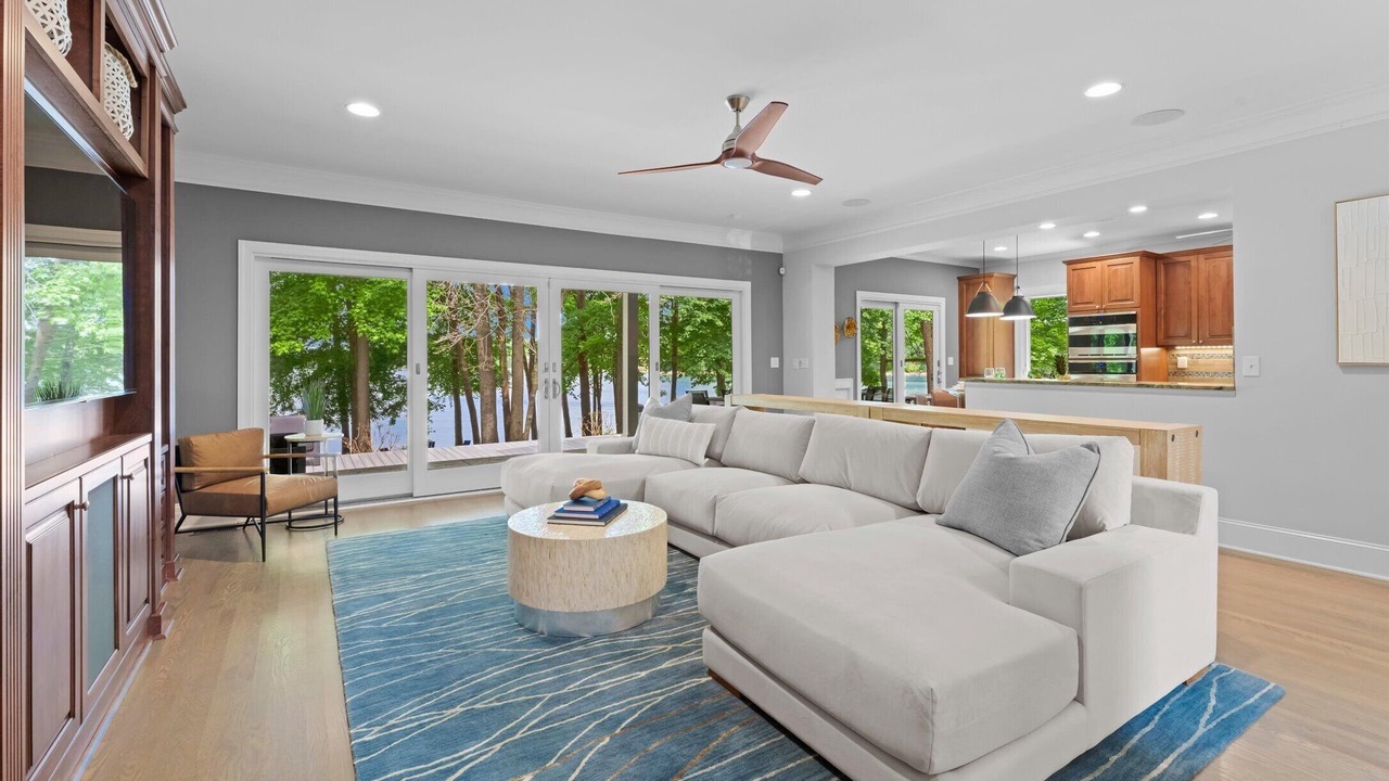 Photo of Livingroom in Mooresville