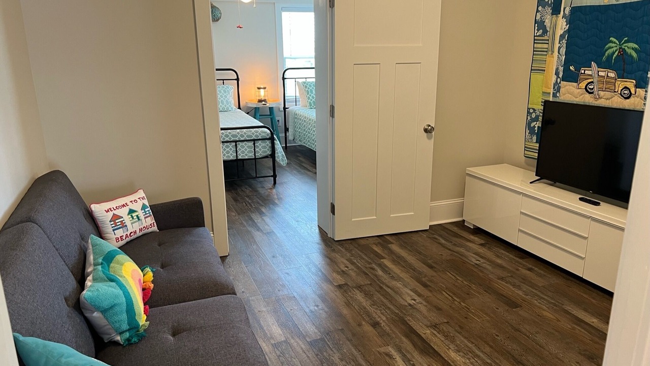 Photo of Livingroom in Atlantic Beach