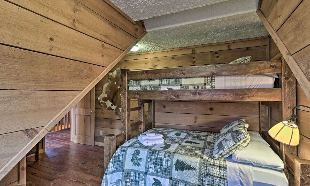 Photo of Bedroom in Balsam