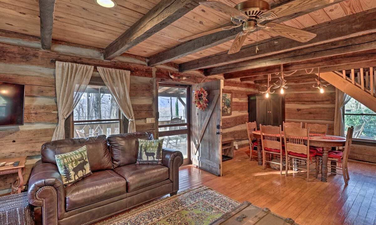 Photo of Livingroom in Balsam