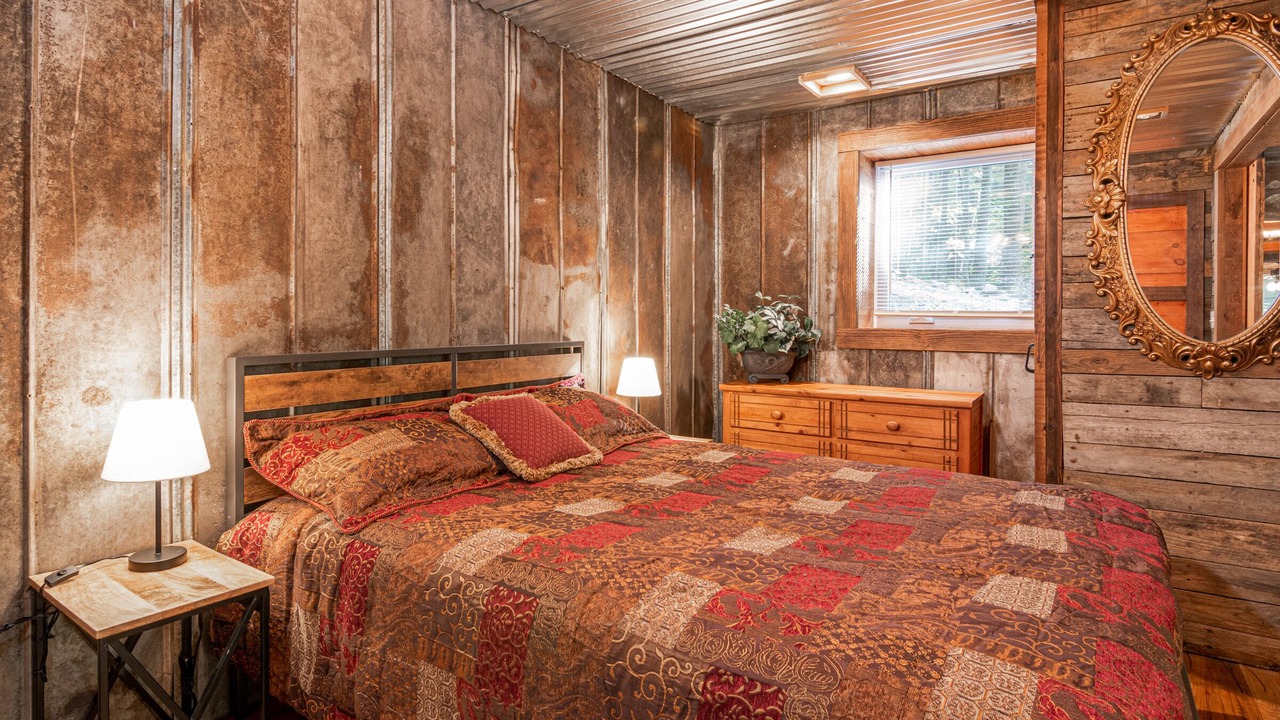Photo of Bedroom in Zirconia
