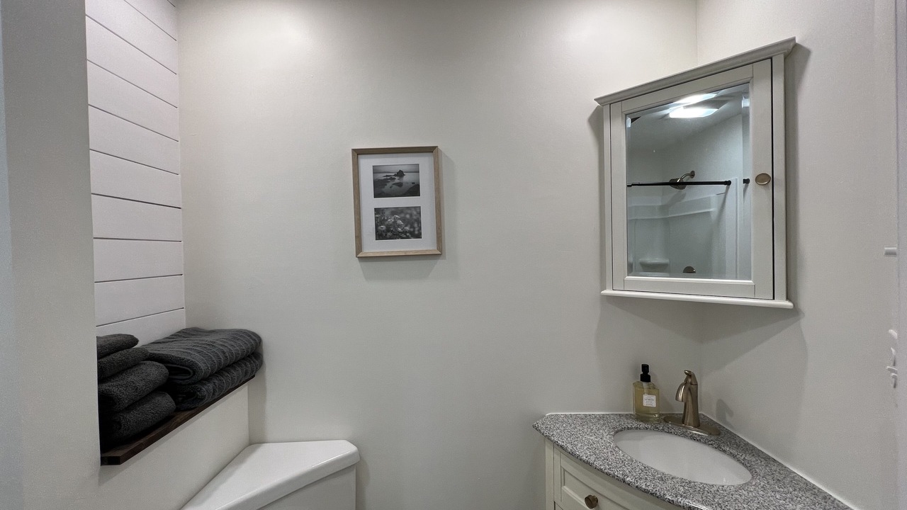 Photo of Bathroom in Hickory