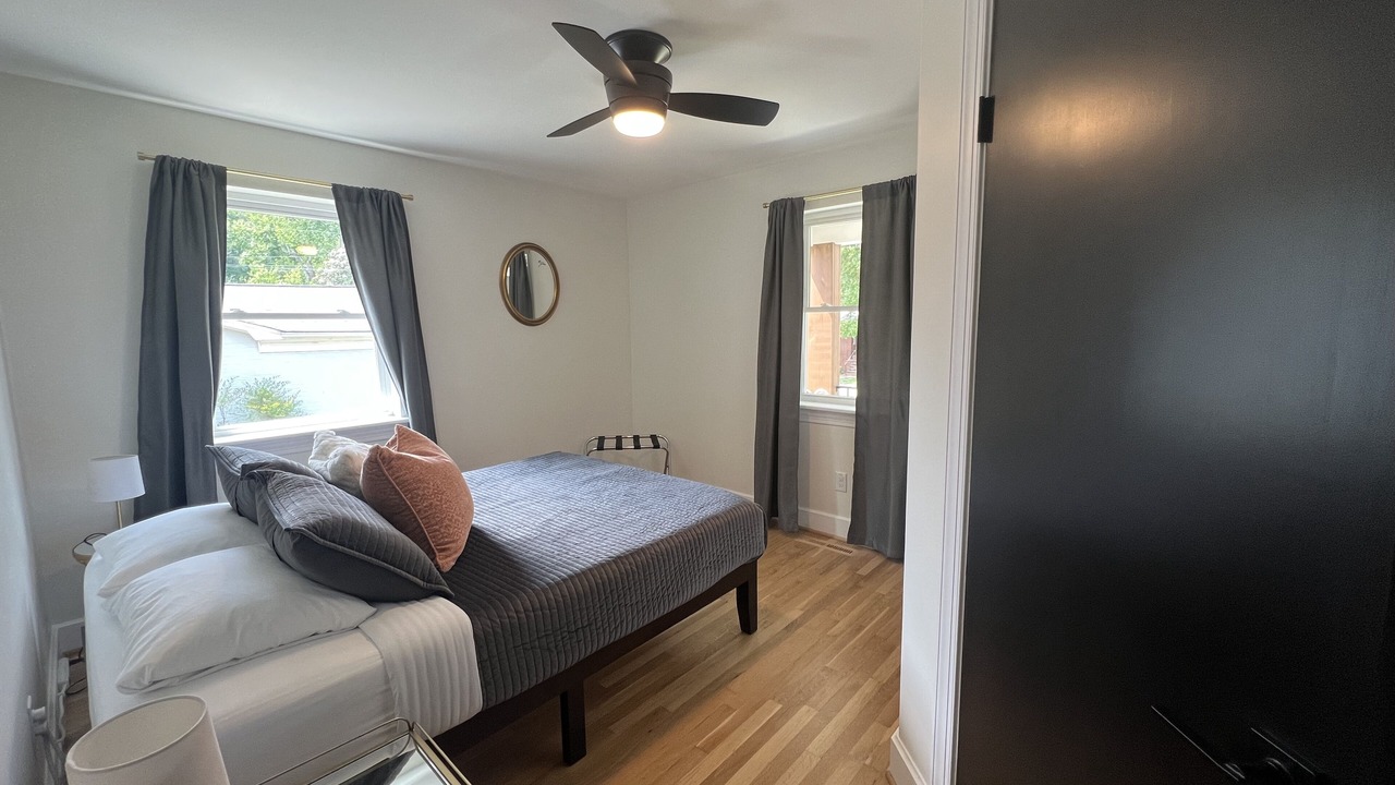 Photo of Bedroom in Hickory