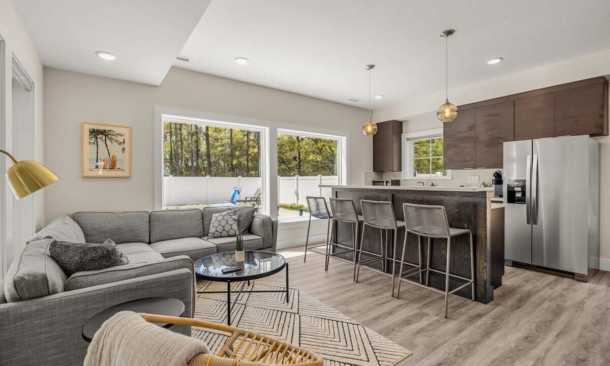 Photo of Livingroom in Whalehead Beach