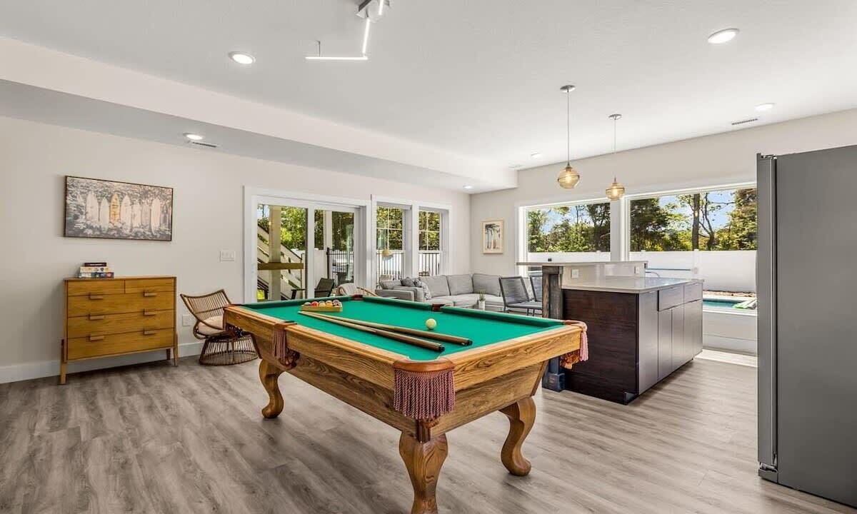 Photo of Bedroom in Whalehead Beach