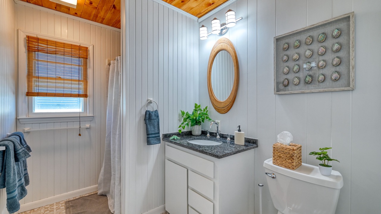 Photo of Bathroom in Surf City