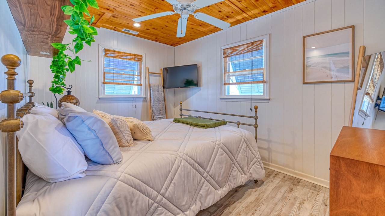 Photo of Bedroom in Surf City