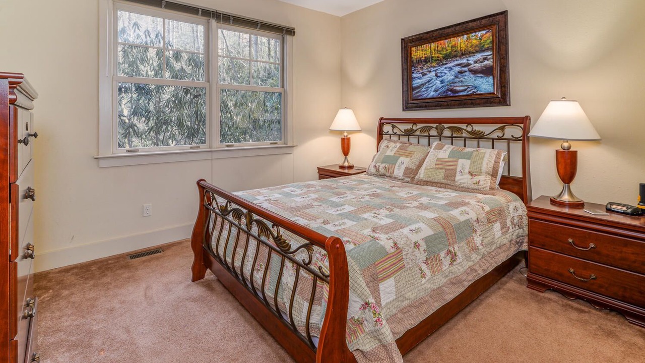 Photo of Bedroom in Bear Lake Reserve