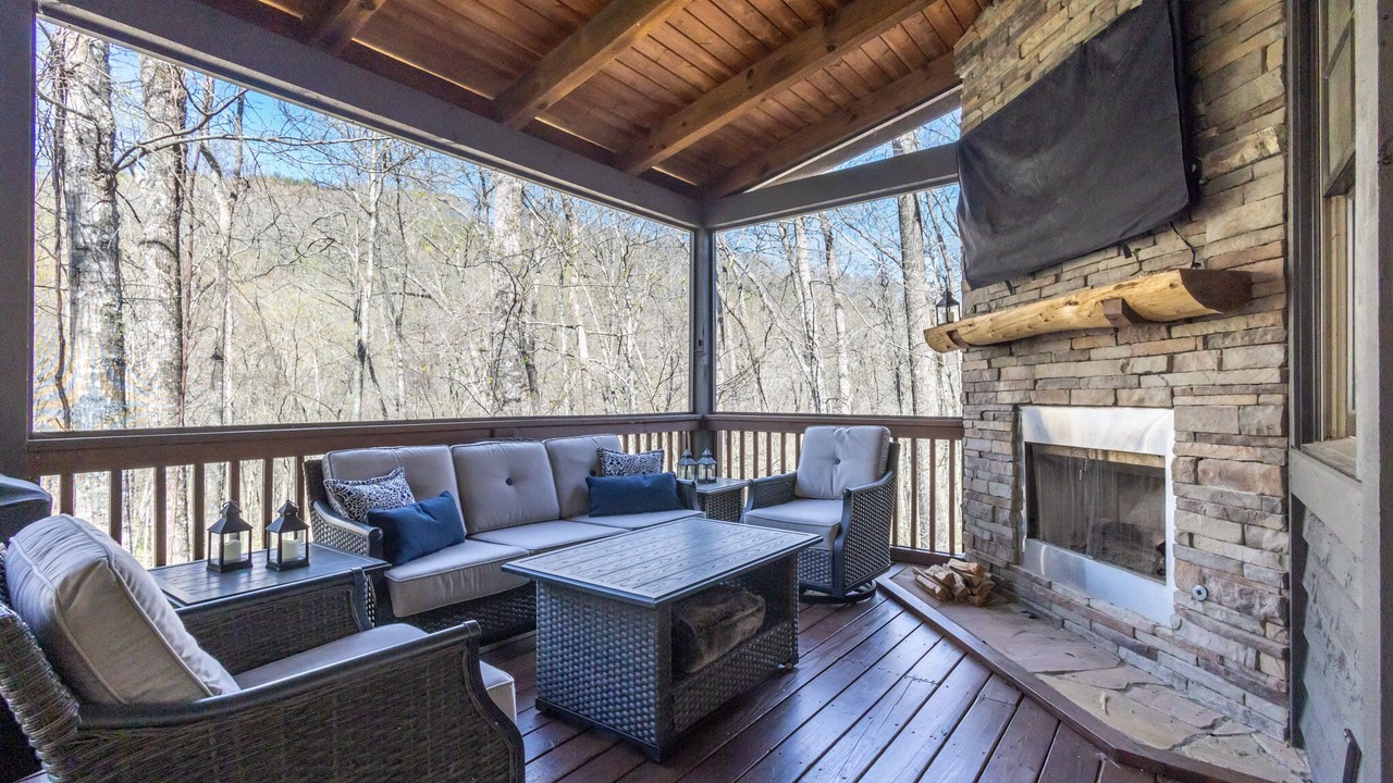 Photo of Livingroom in Bear Lake Reserve