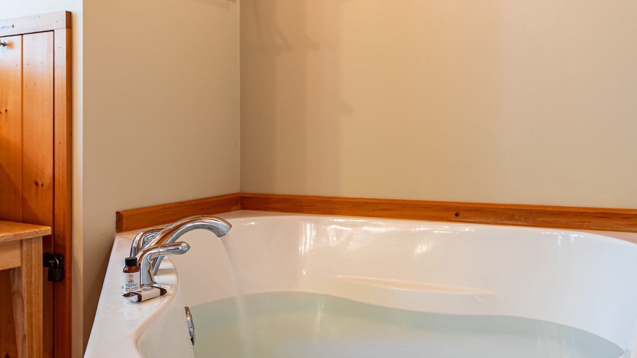 Photo of Bathroom in Hidden Lake