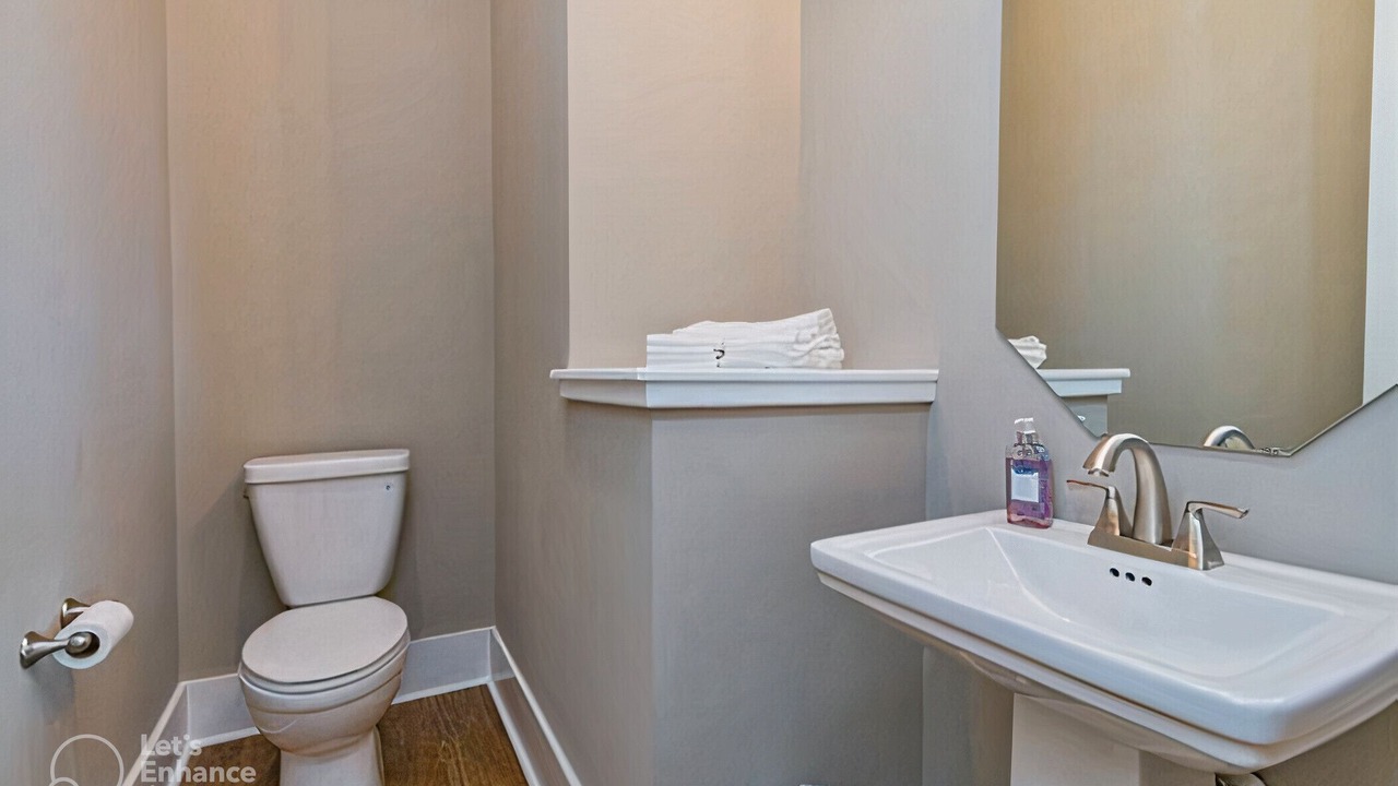 Photo of Bathroom in Inglewood