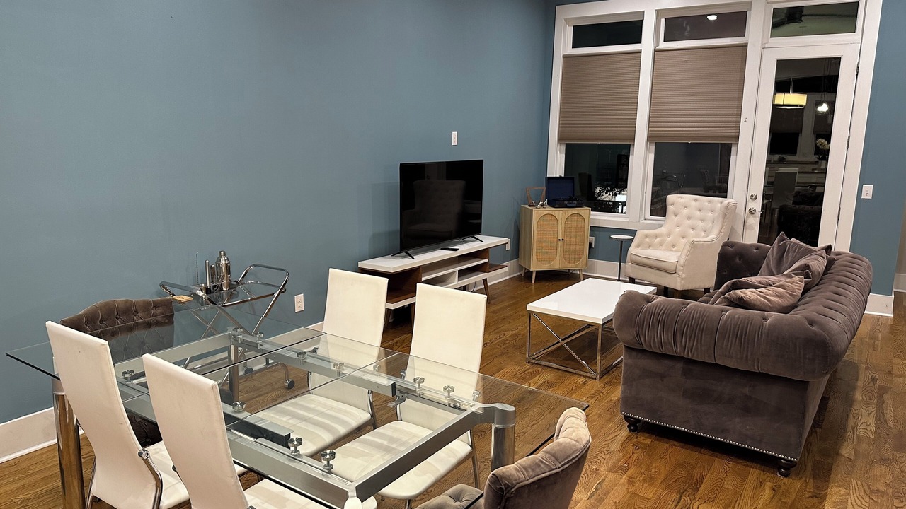 Photo of Bedroom in Inglewood