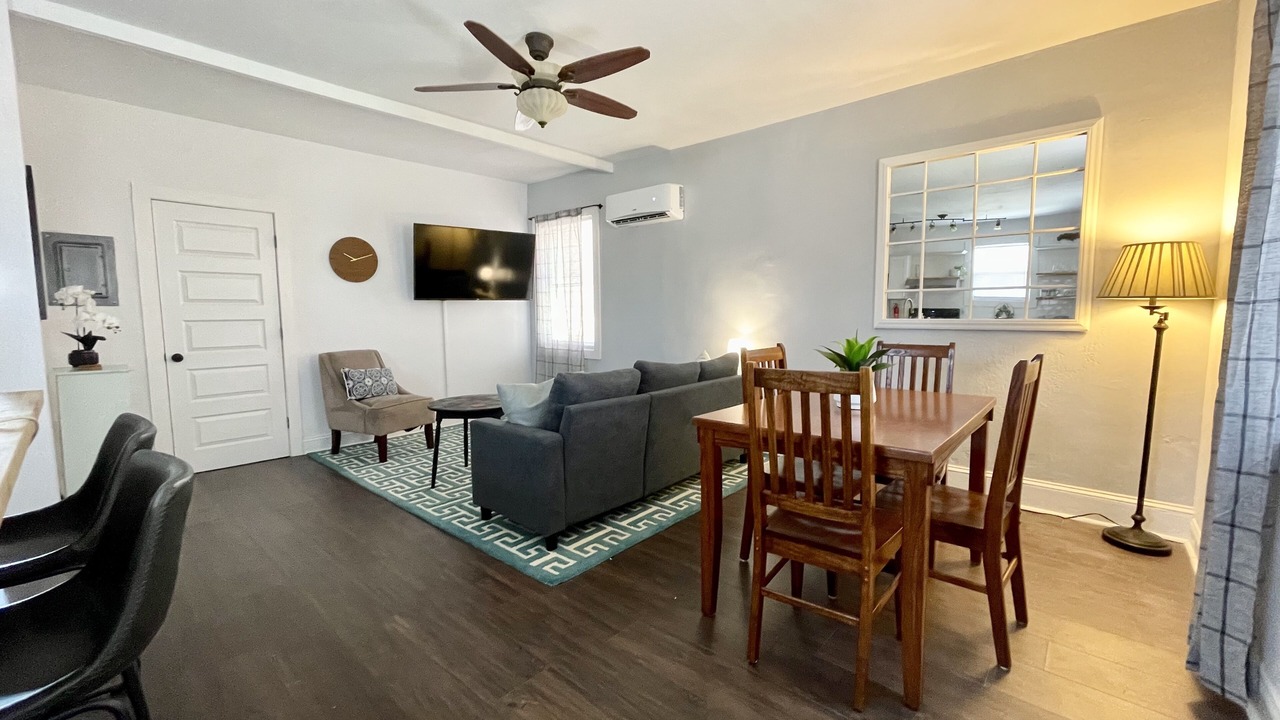 Photo of Livingroom in New Bern