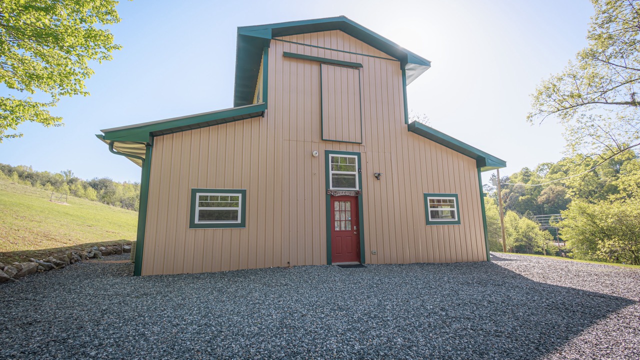 Photo of Outdoor in Mars Hill