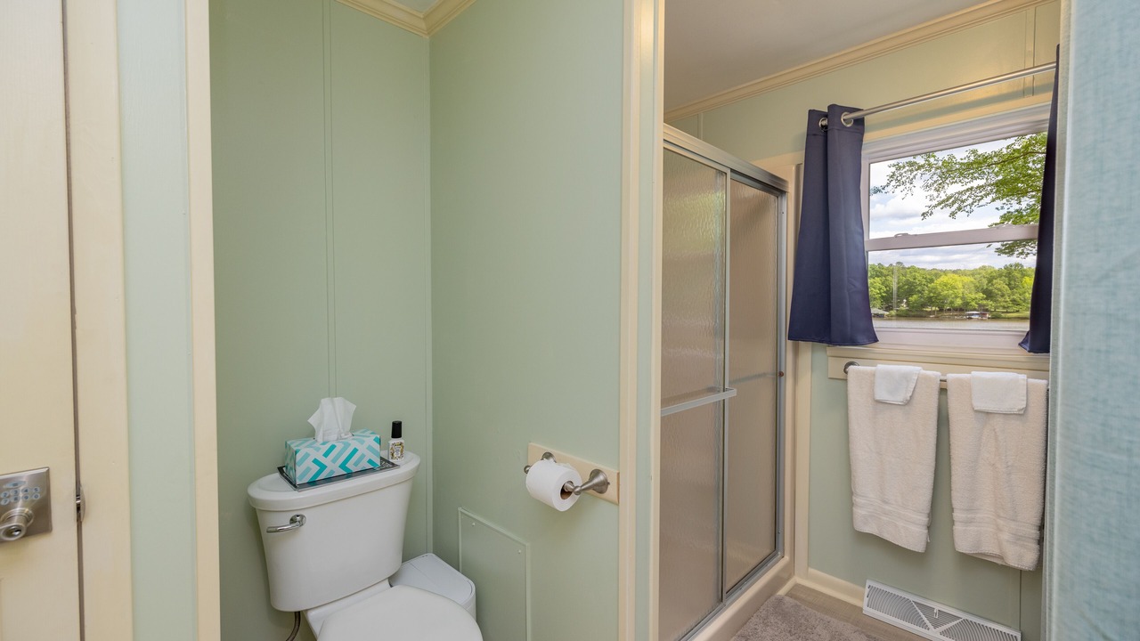 Photo of Bathroom in Wise