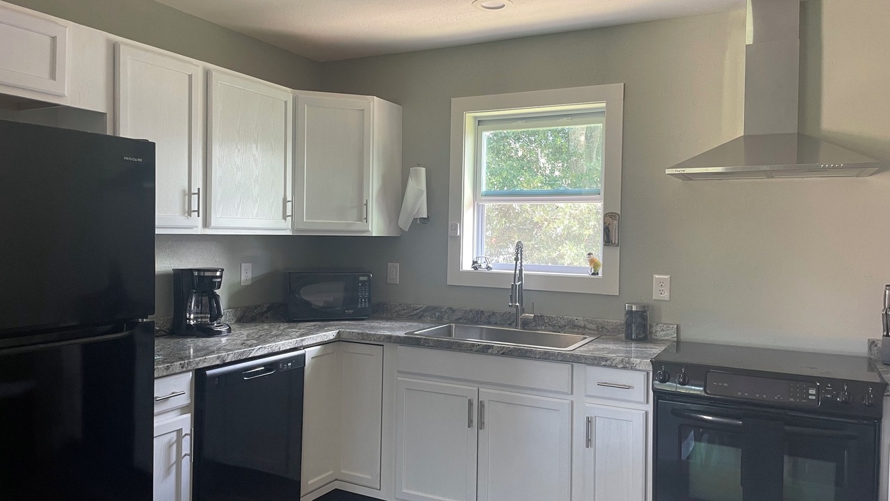 Photo of Kitchen in Sea Scape