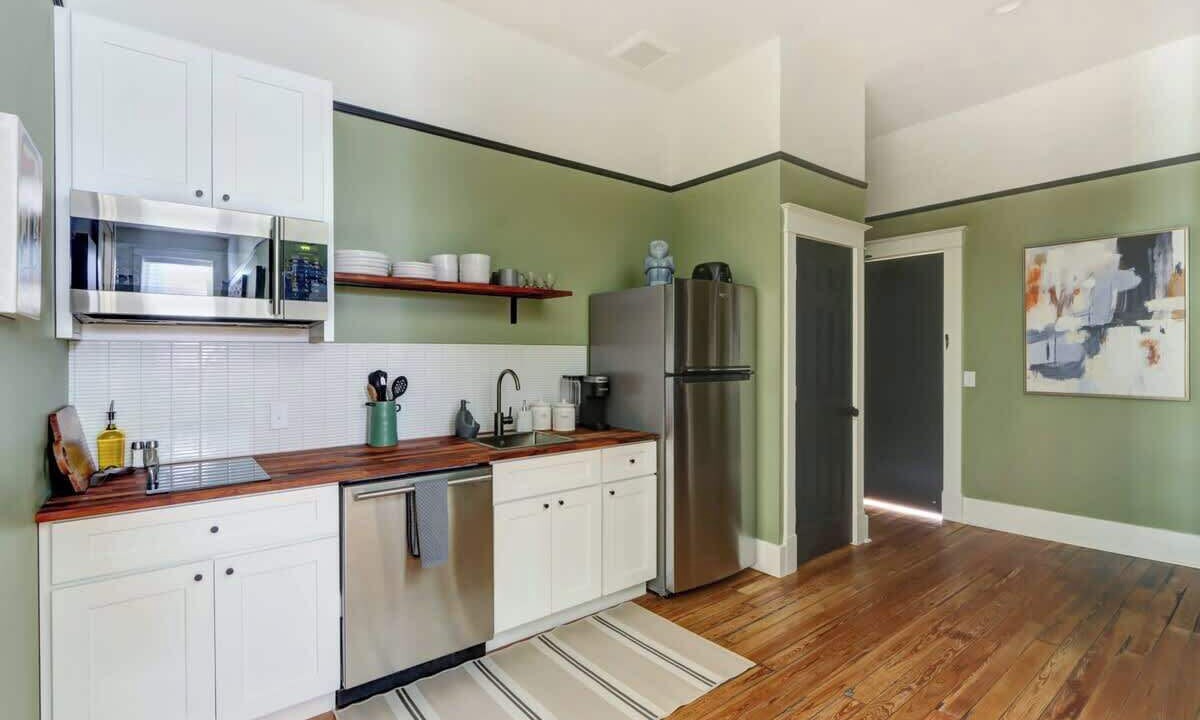 Photo of Kitchen in Old West Broad Neighborhood