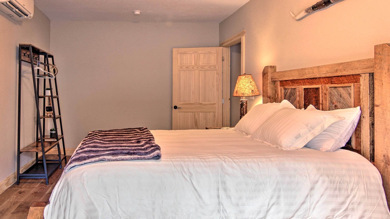 Photo of Bedroom in Marshall