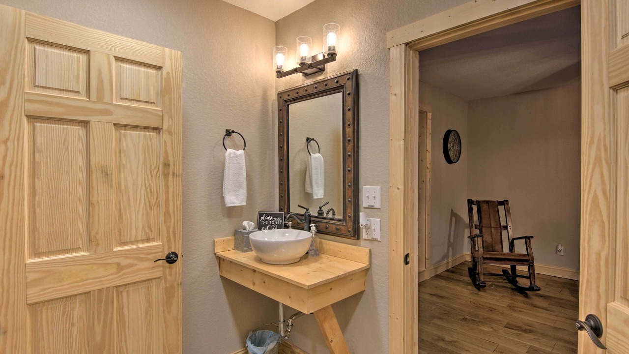 Photo of Bathroom in Marshall