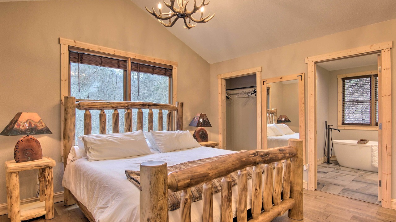 Photo of Bedroom in Marshall