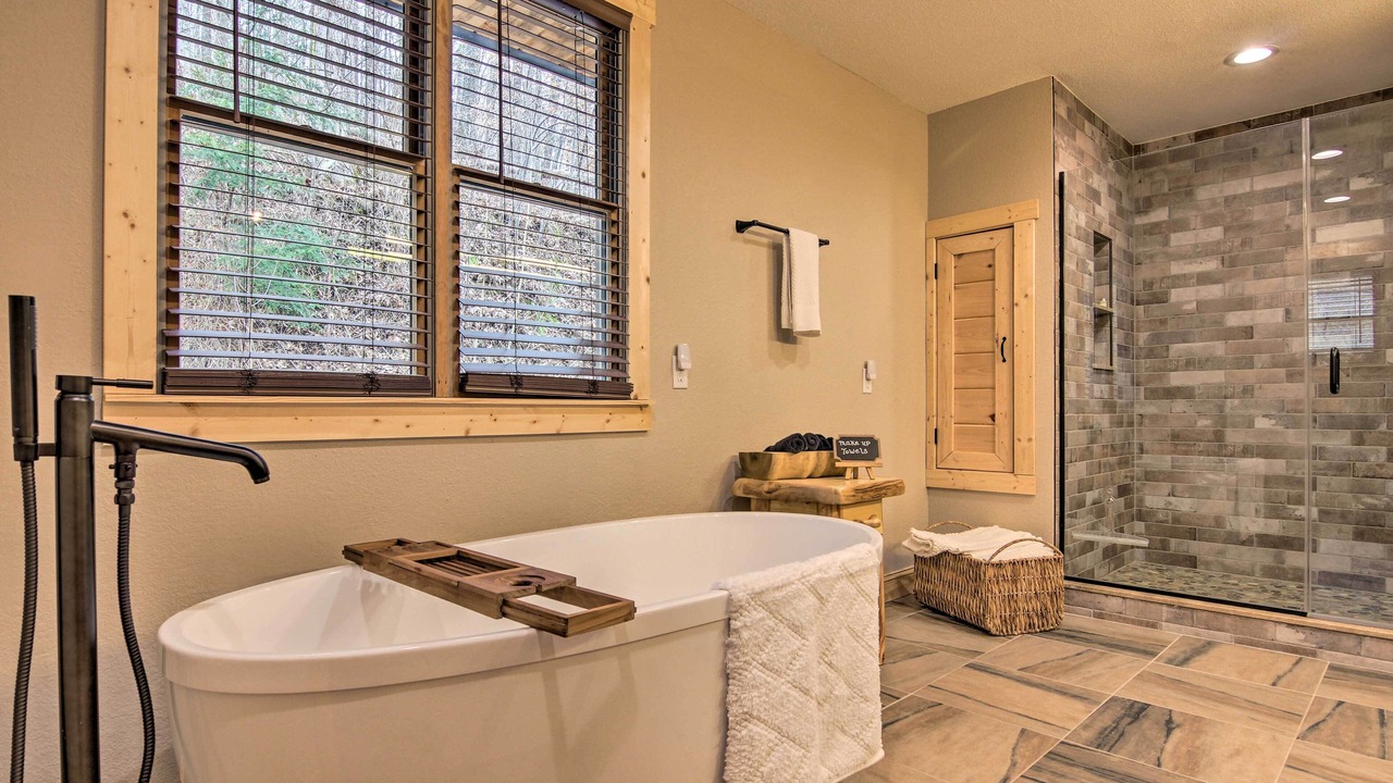 Photo of Bathroom in Marshall