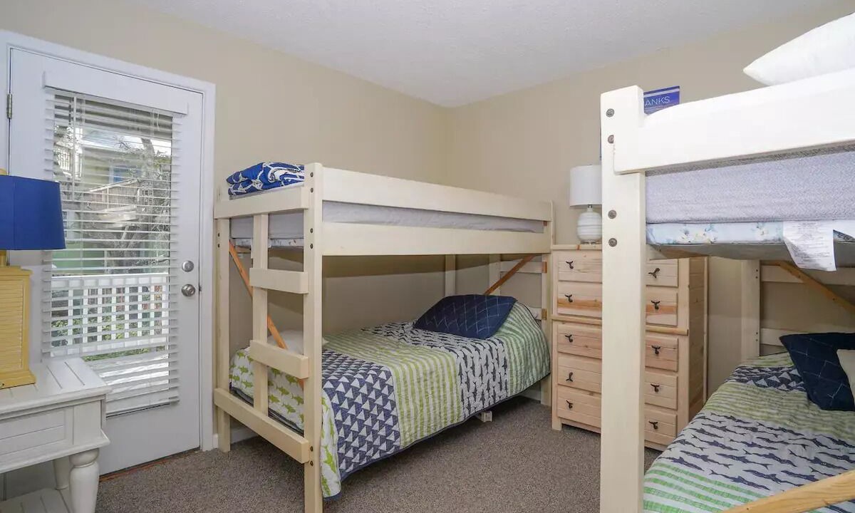 Photo of Bedroom in Monteray Shores