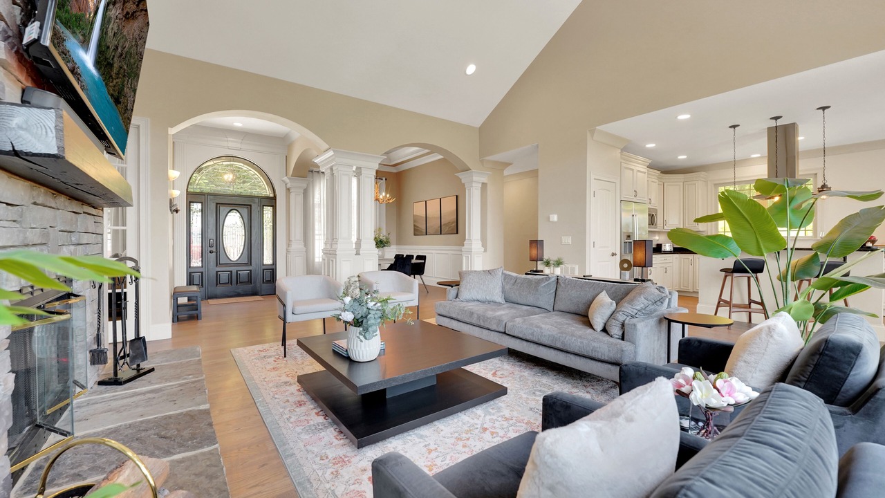 Photo of Livingroom in Asheville