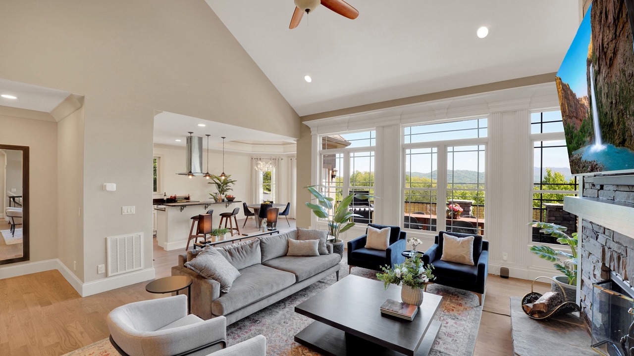 Photo of Livingroom in Asheville