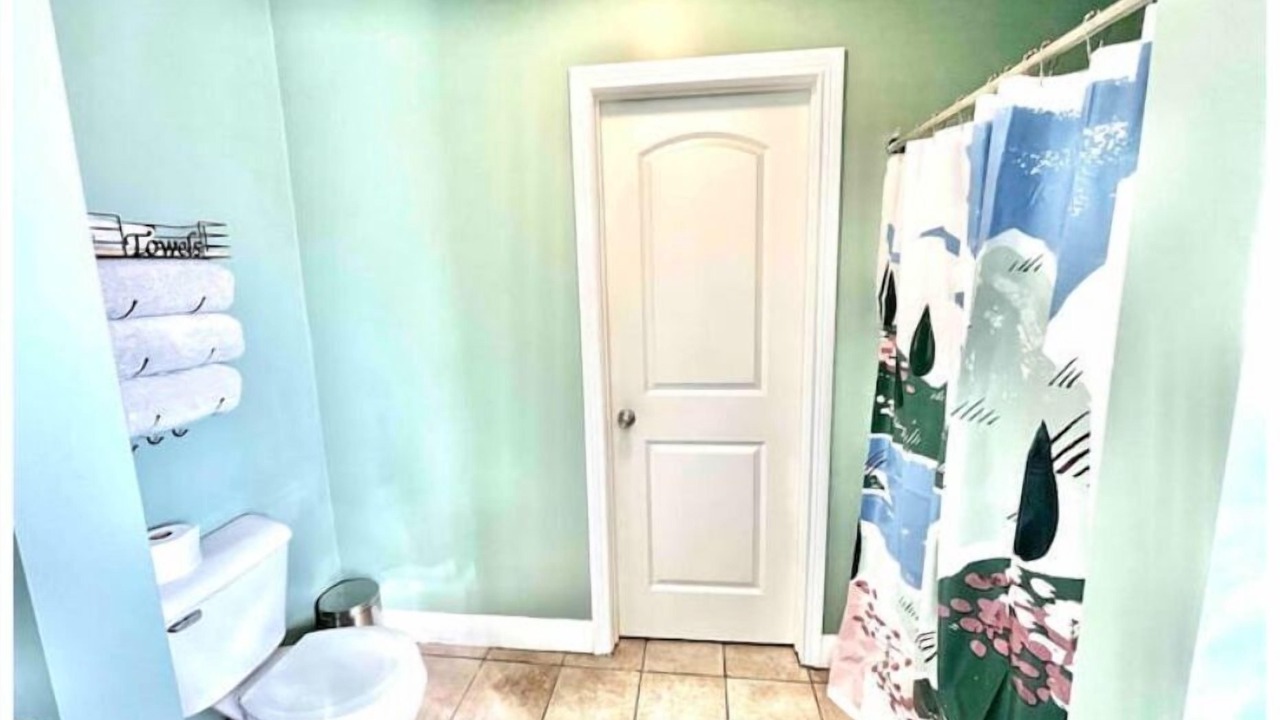Photo of Bathroom in Bowling Green