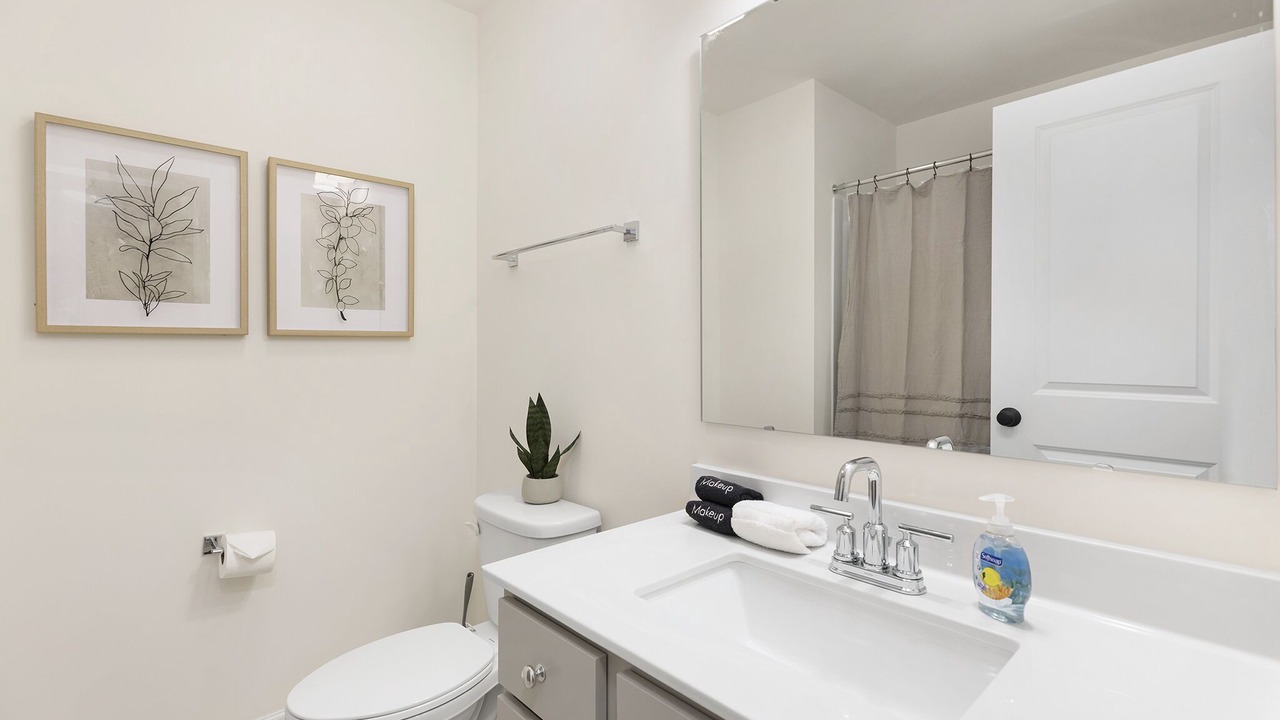 Photo of Bathroom in Harwood Lane