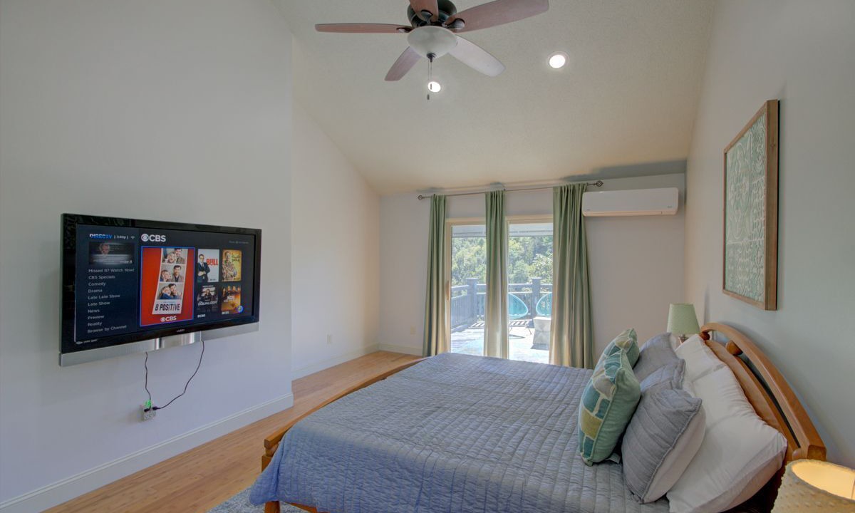 Photo of Bedroom in Weaverville