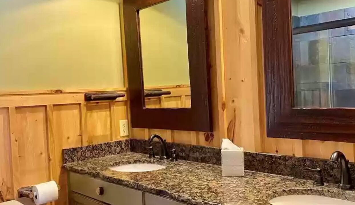 Photo of Bathroom in Lake Toxaway