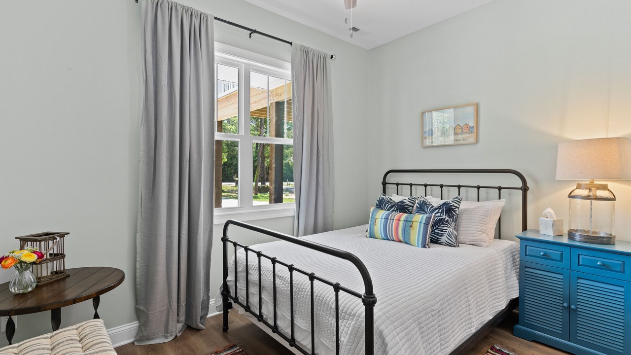 Photo of Bedroom in Supply
