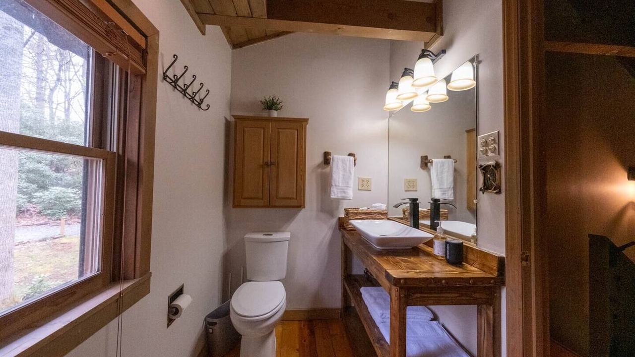 Photo of Bathroom in Todd
