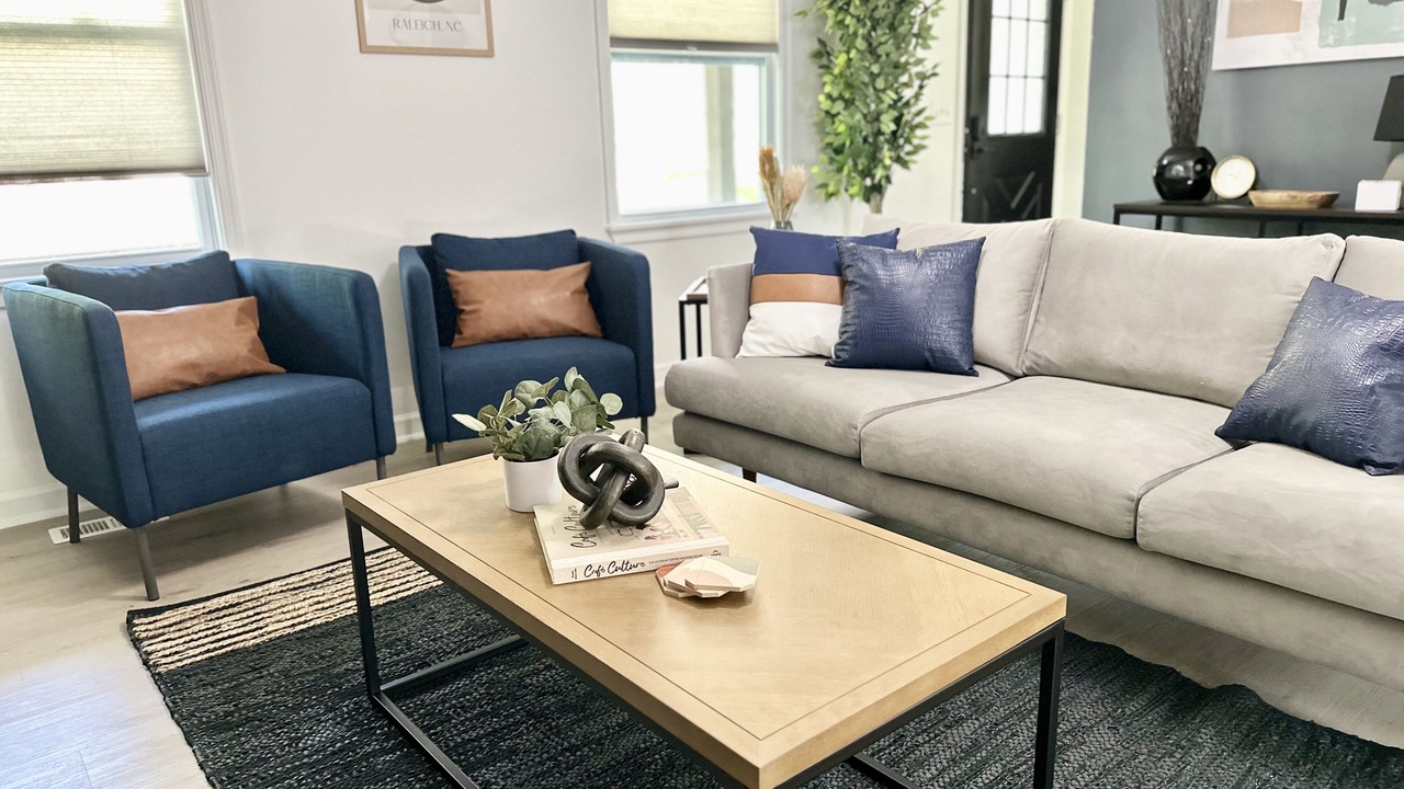 Photo of Livingroom in North Raleigh