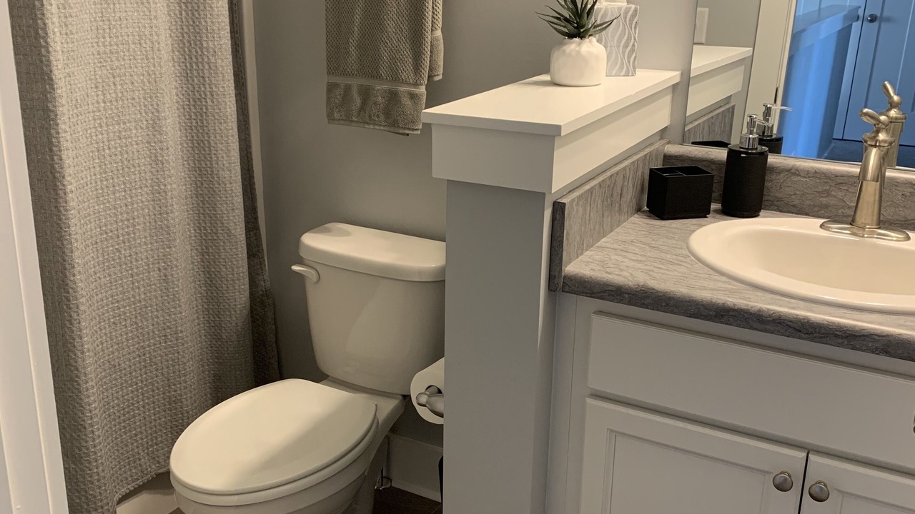 Photo of Bathroom in Candler
