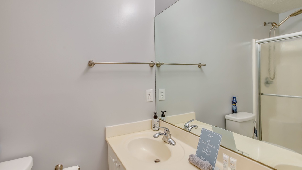 Photo of Bathroom in Tranquil Harbour